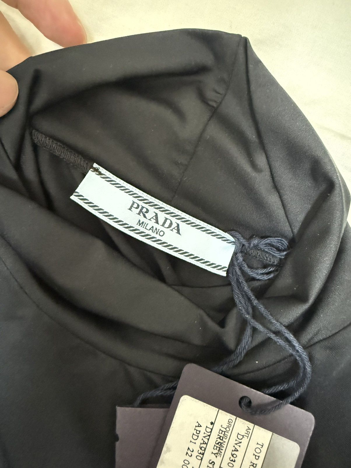 Prada Prada High-necked fitted top Size M / US 6-8 / IT 42-44 - 7 Thumbnail