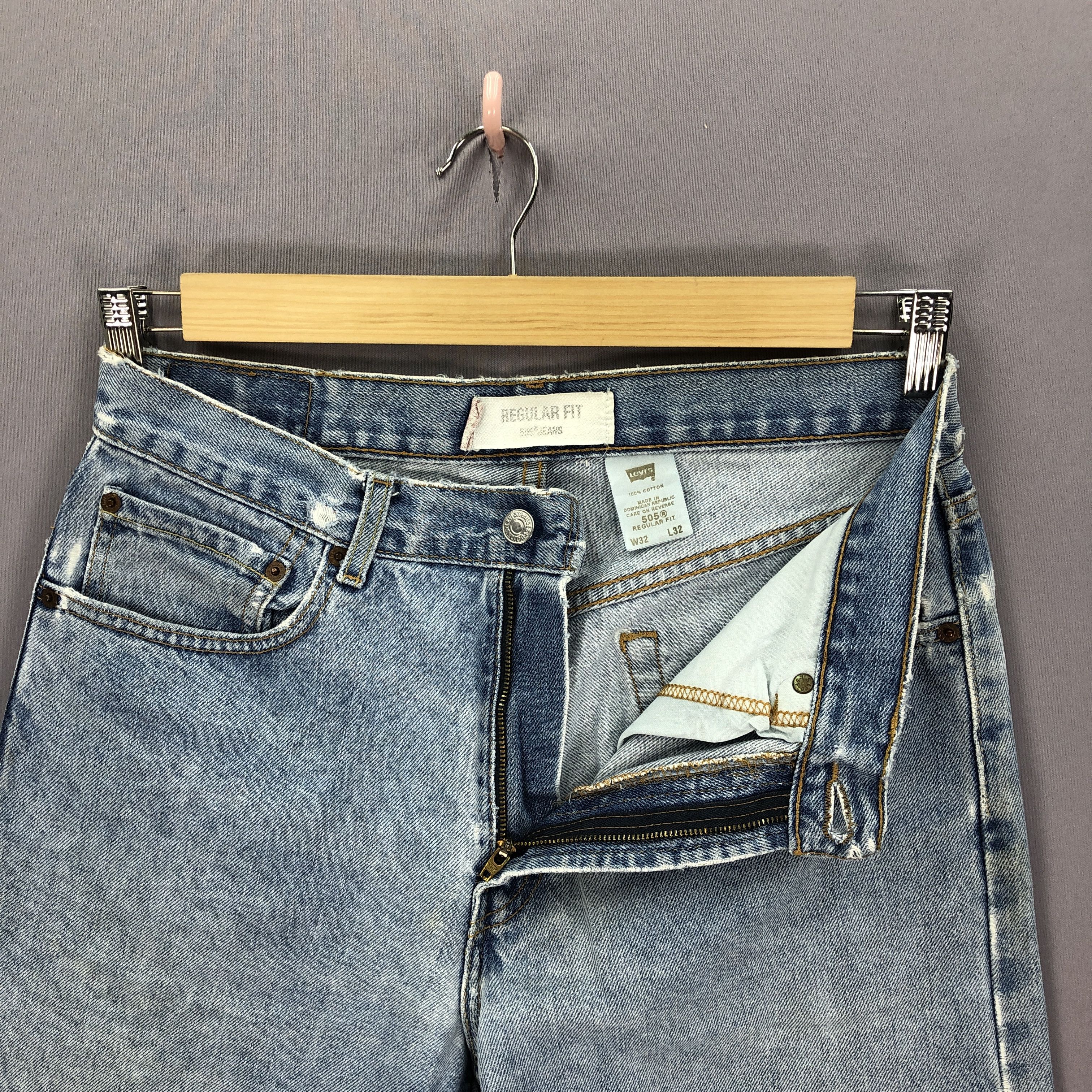 Levi's Vintage Levis Light Wash Jeans Levi's 505 Sun Faded Denim Size US 30 / EU 46 - 5 Thumbnail