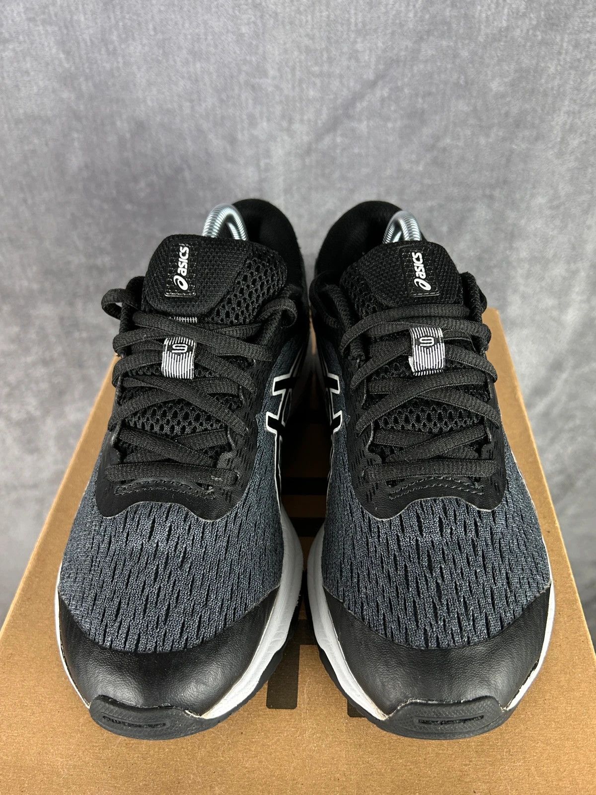 Asics Asics GT-1000 9 grey black running sneakers Size US 7.5 / IT 37.5 - 7 Thumbnail