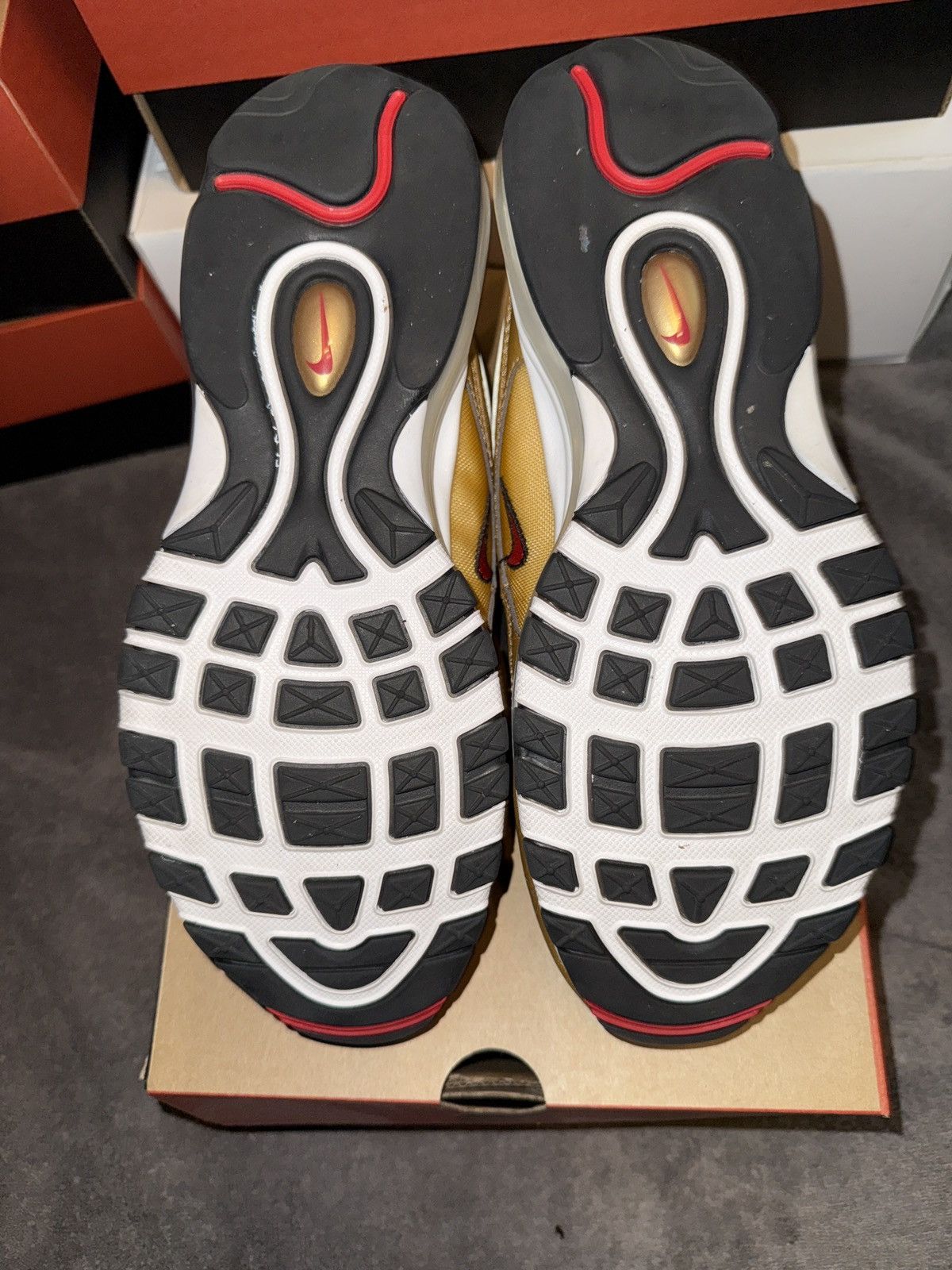 Nike Nike Air Max 97 Metallic Gold Size US 9 / EU 42 - 5 Thumbnail