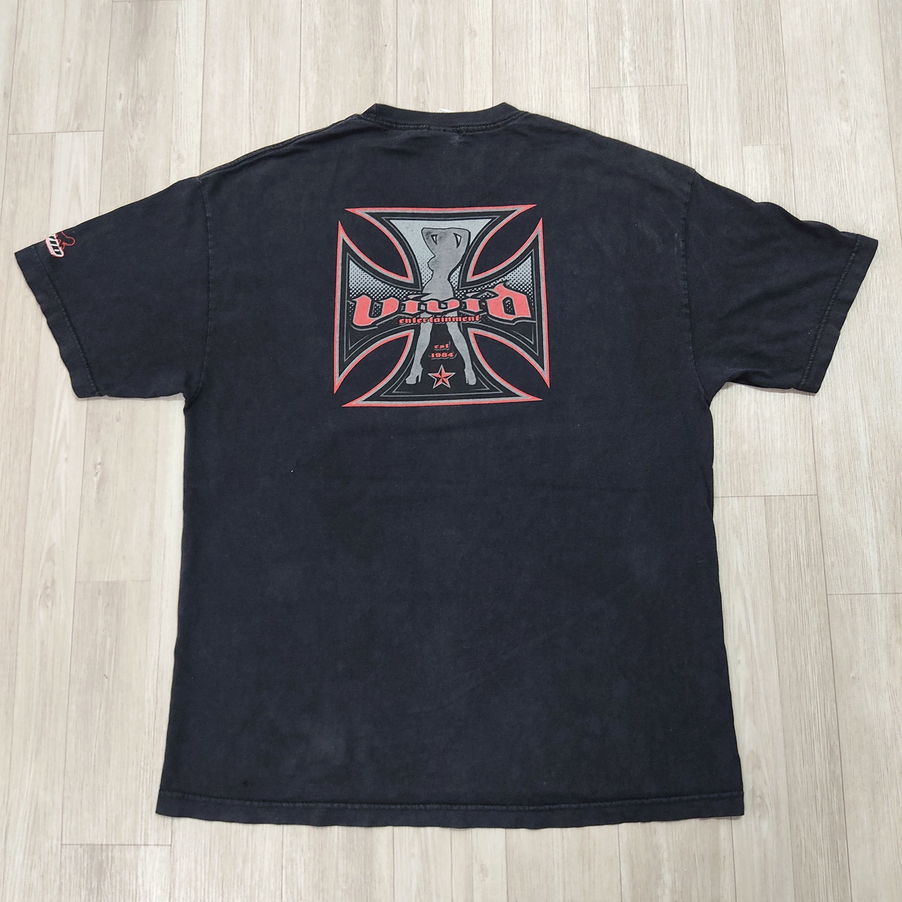 Vintage Vtg VIVID ADULT ENTERTAINMENT Big Cross Distressed T-shirt Size US XL / EU 56 / 4 - 10 Thumbnail