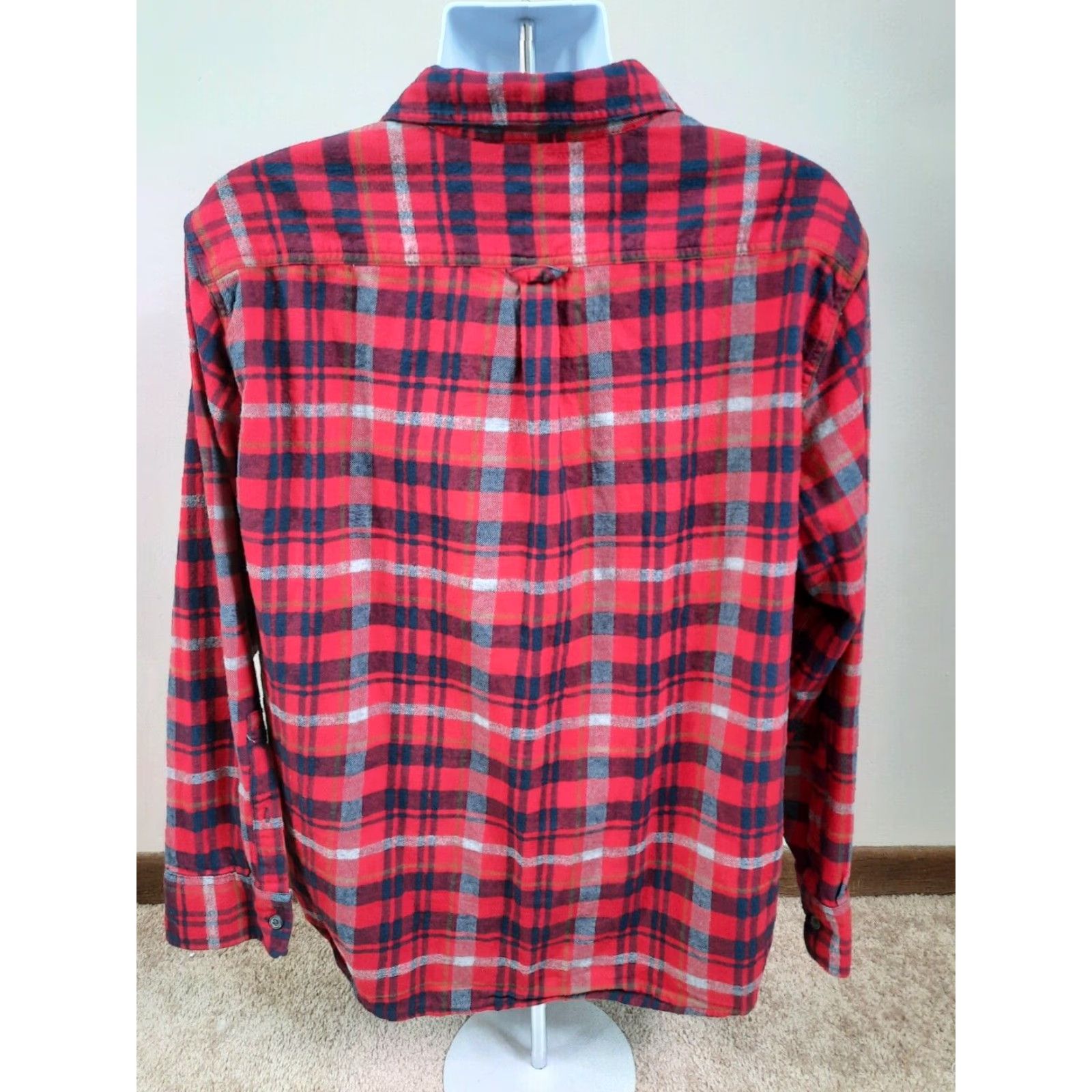 Eddie Bauer Eddie Bauer Men's Red XXL Heavy Flannel Plaid Shirt Relaxed Fit Button-Up Front Pockets Size US XXL / EU 58 / 5 - 7 Thumbnail