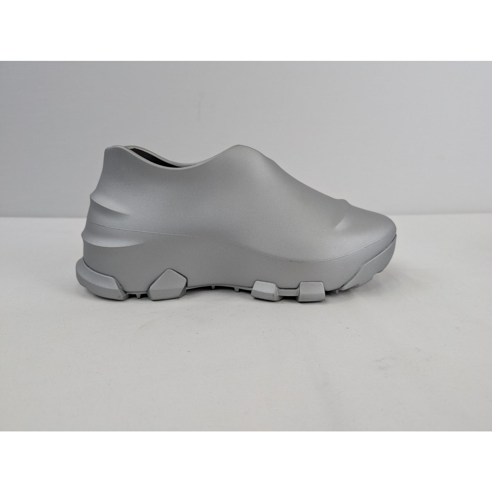 Givenchy o1rshd1 Show Low Shoe Boots in Silvery Size US 10 / EU 43 - 3 Thumbnail
