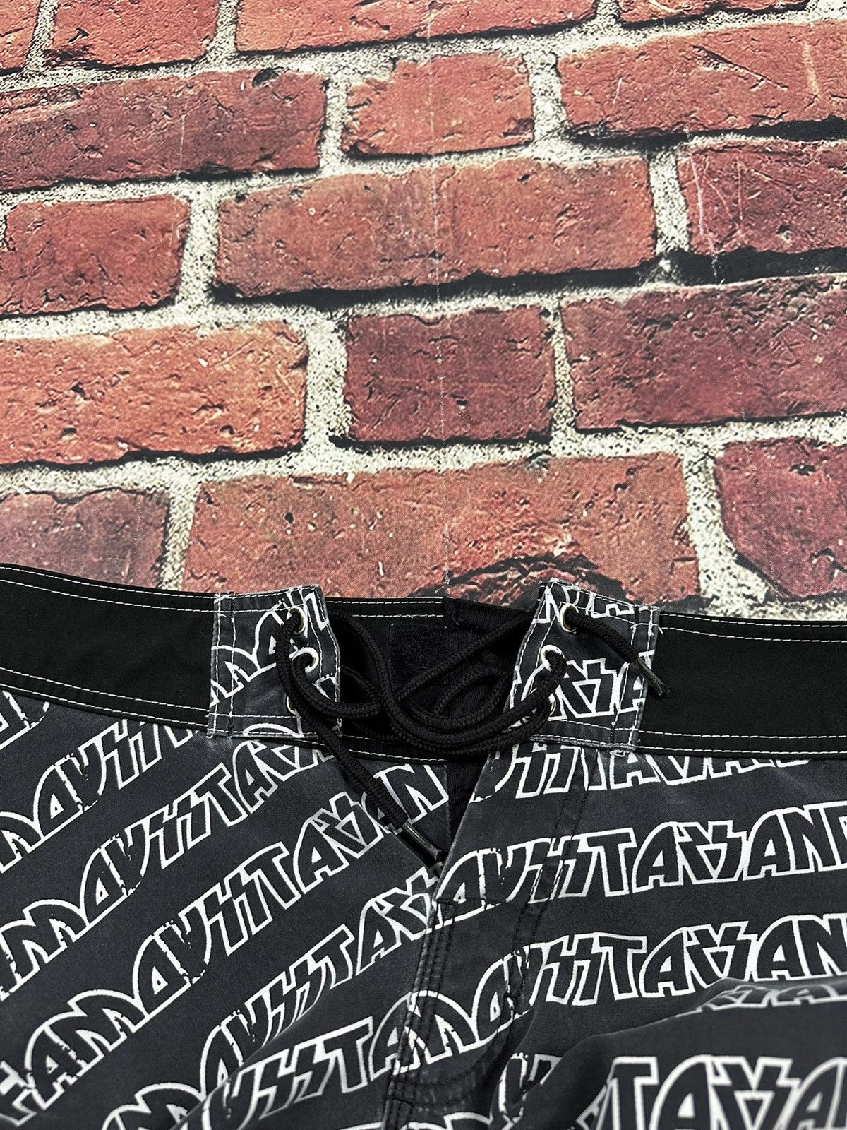 Vintage Vintage Famous Stars and Straps All Over Print Board Shorts Size US 32 / EU 48 - 6 Thumbnail