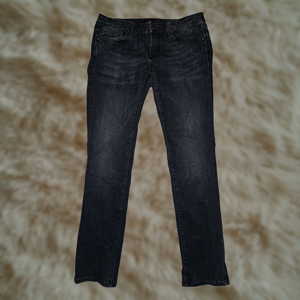 Express Express ReRock Skinny Jeans Women's 10 Dark Blue Embroidered Stretch Denim Modern, Low Rise, 30 Inseam, 32 In W .. Size 32" / US 10 / IT 46 - 1 Thumbnail