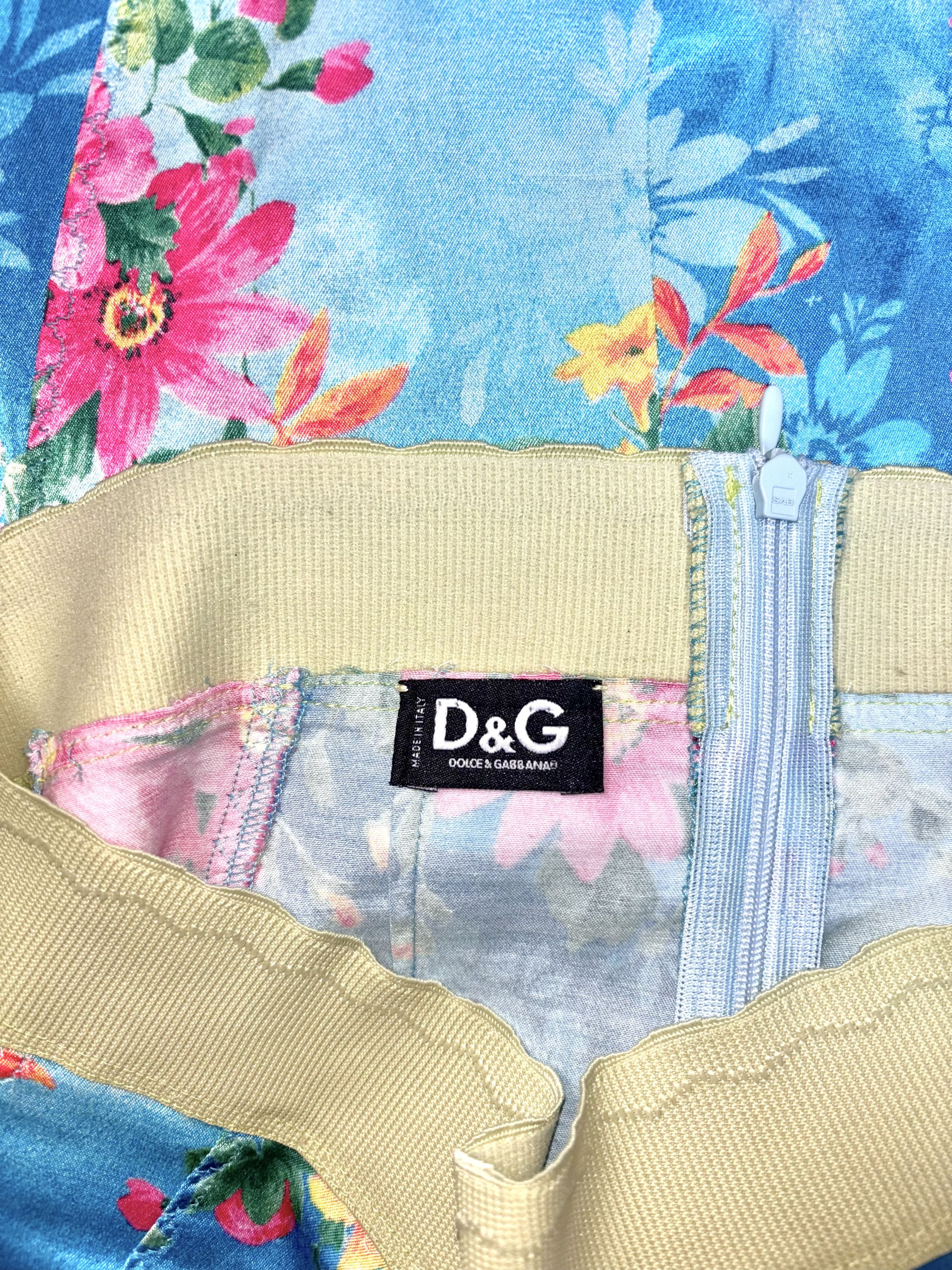 Dolce & Gabbana Dolce & Gabbana S/S 2005 RARE Vintage Lace Floral Blue Skirt Size 26" / US 2 / IT 38 - 6 Thumbnail