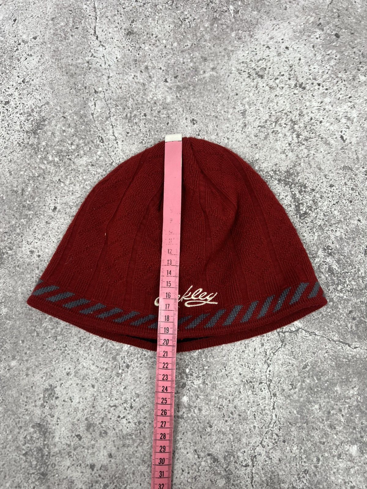 Oakley Vintage Oakley Beanie Hat Red Size ONE SIZE - 10 Thumbnail