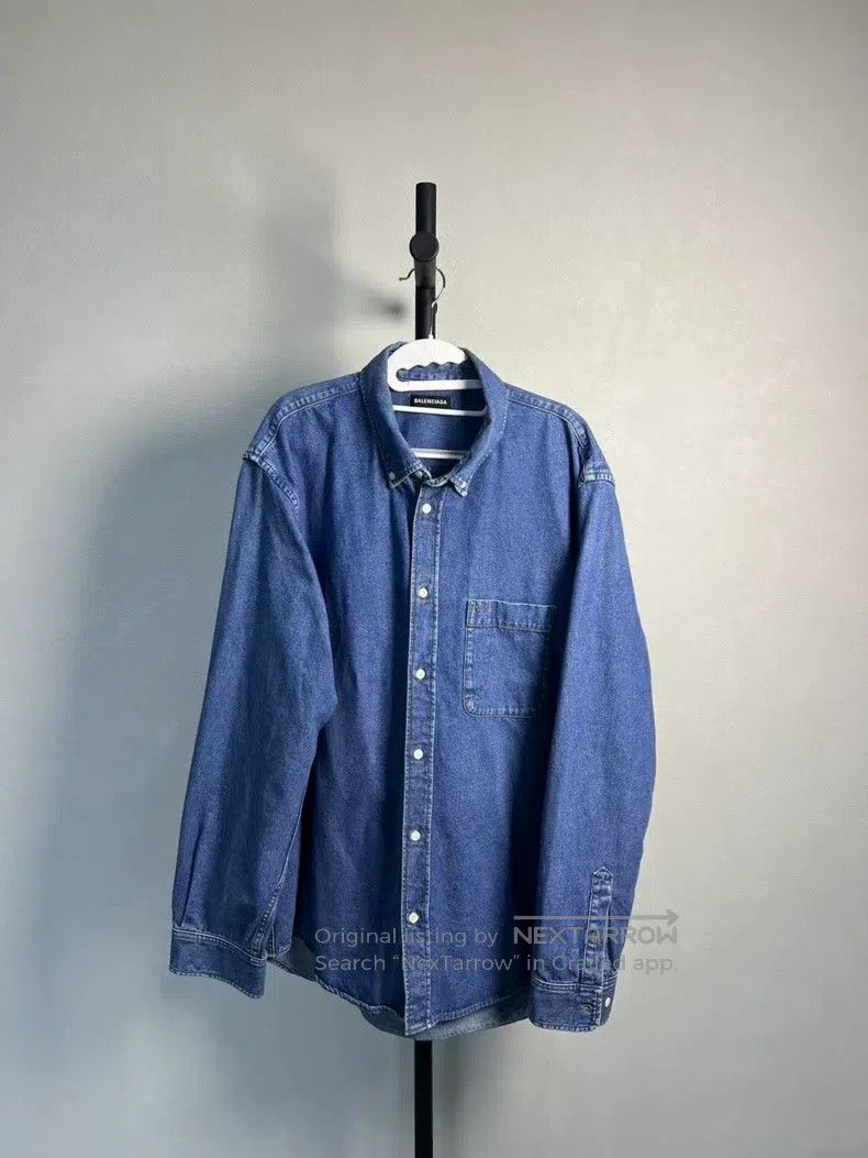 Balenciaga size 39 Back Logo Denim Jacket