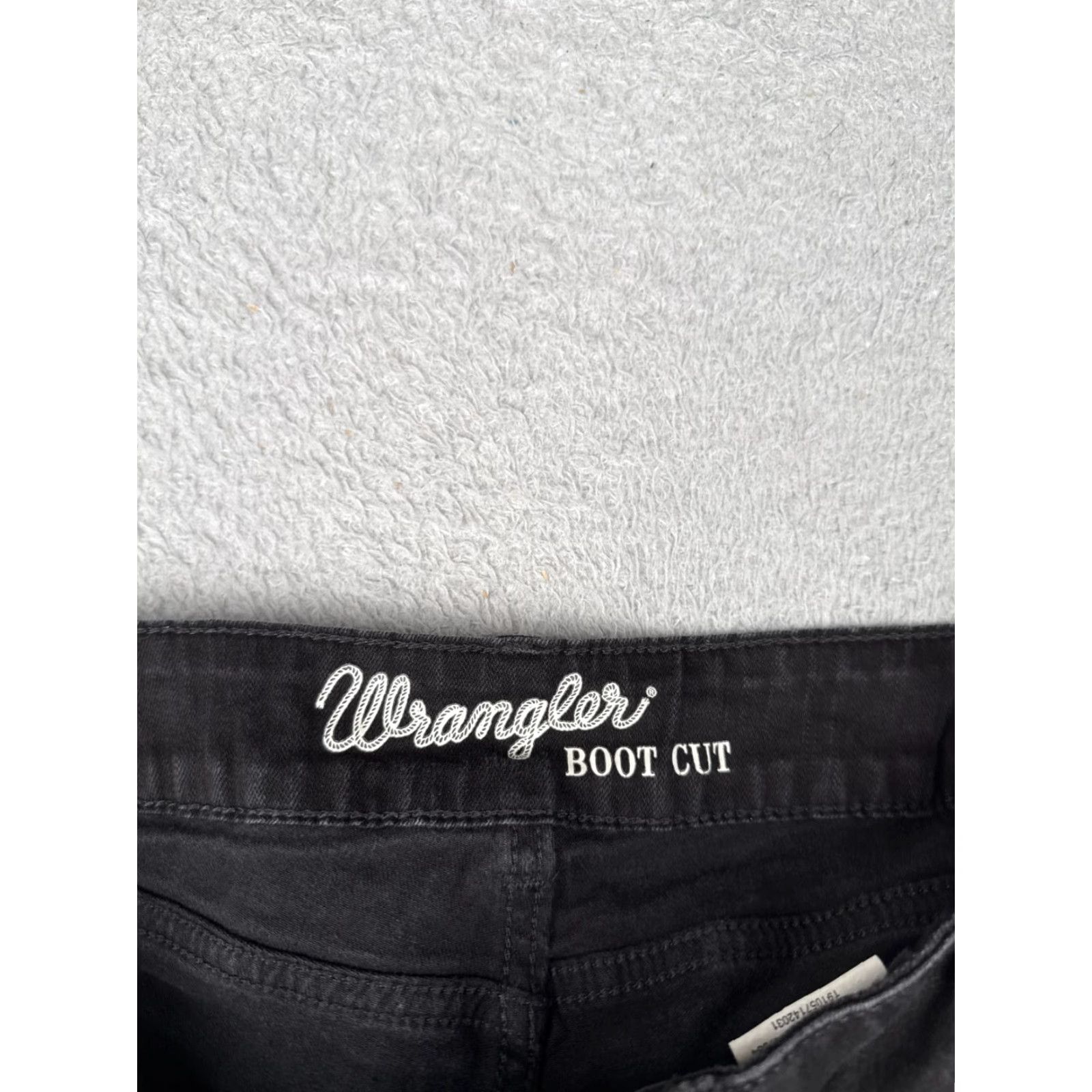 Wrangler Wrangler Jeans Juniors 9 Black Denim Bootcut Cotton Blend Mid Rise Western 29x33 Jeans Womens 90s Retro Western Wrangler Retro Wearnt Size 30" / US 8 / IT 44 - 6 Thumbnail