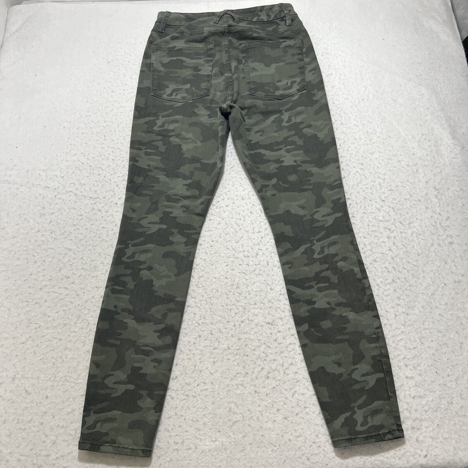 Good American Good American 8 / 29 Good Skinny Leg Camouflage Green Jeans Size 30" / US 8 / IT 44 - 6 Thumbnail