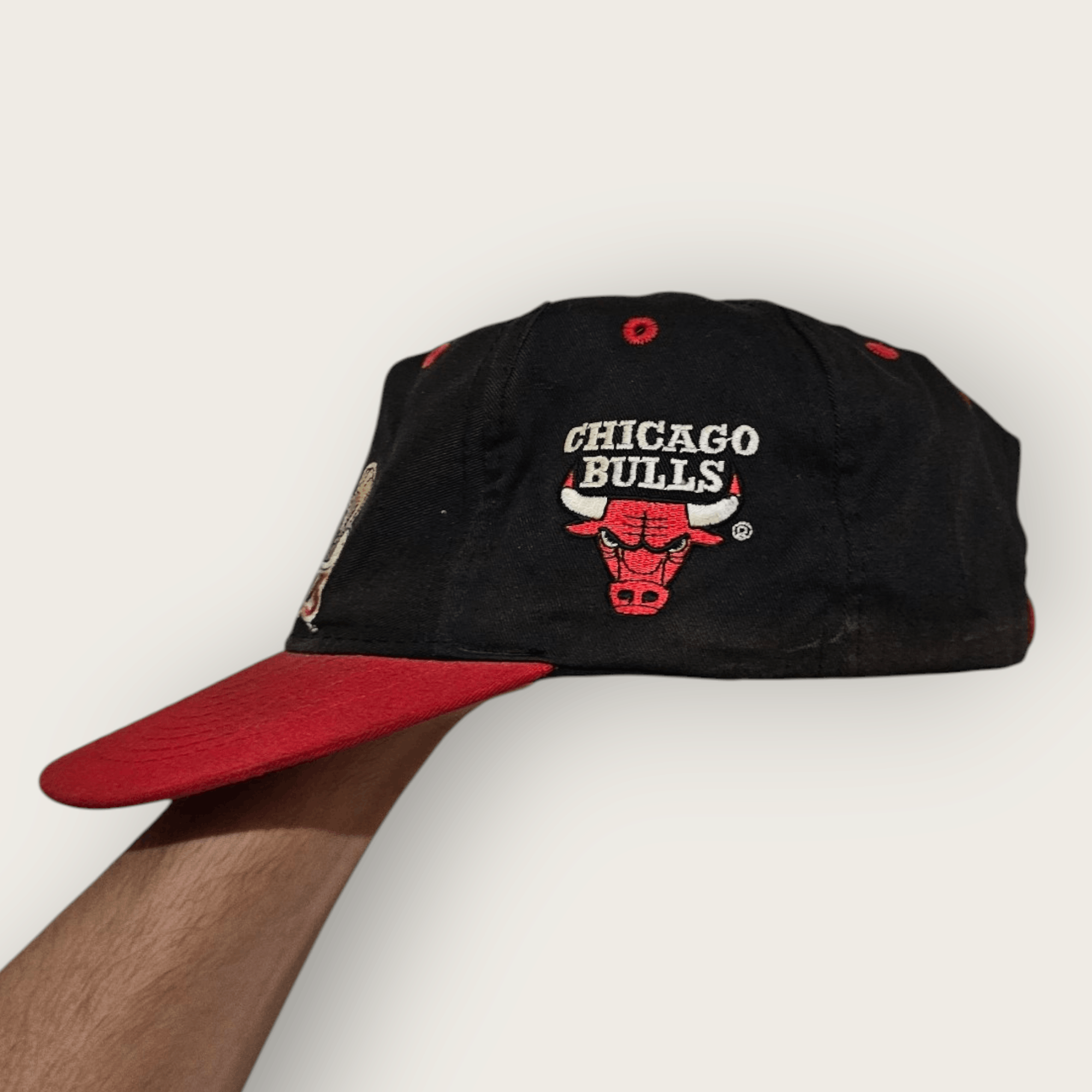 Logo 7 Bugs Bunny 90's Chicago Bulls Logo 7 Hat Size ONE SIZE - 3 Thumbnail