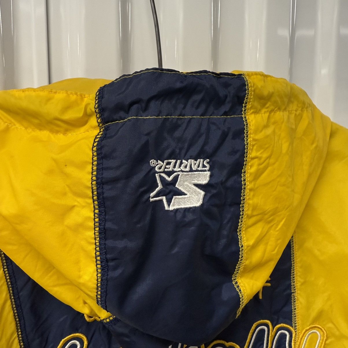 NCAA × Starter × Vintage Vintage 90’s Michigan Wolverine Starter Jacket Size US L / EU 52-54 / 3 - 14 Thumbnail