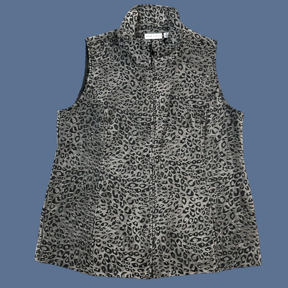 Vintage VINTAGE Susan Graver Vest Women's 16 Gray Animal Print Tapestry Leopard Sleeveless Boho Size M / US 6-8 / IT 42-44 - 1 Thumbnail