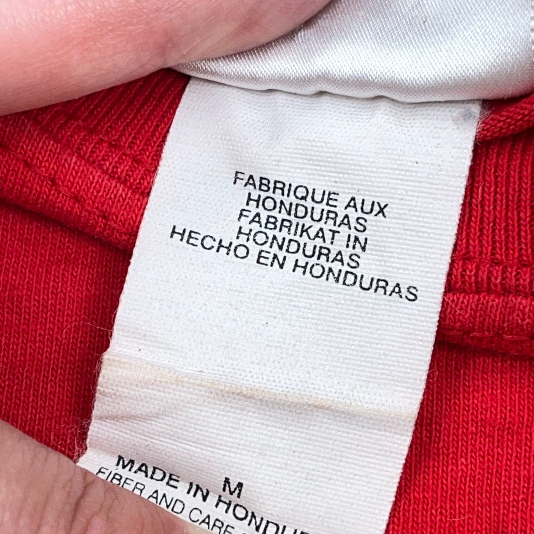 Disney Vintage Disney Shirt Women Medium Red Tee Minnie Mouse Y2K 2000s Ladies World Disney Shirt Women Medium Red Tee Minnie Mouse Y2K 2000s Ladies World Size M / US 6-8 / IT 42-44 - 5 Thumbnail