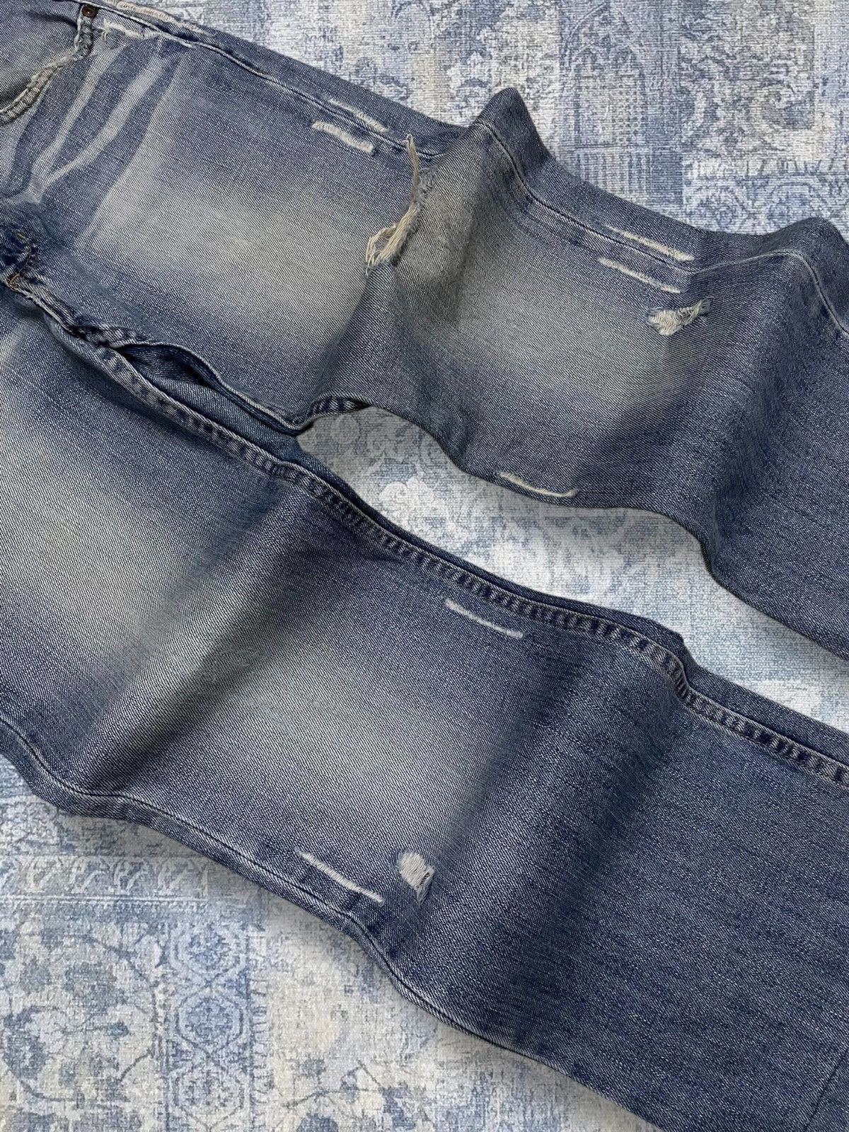 Armani Exchange Vintage Designer Armani Exchange Distressed Blue Denim Size US 30 / EU 46 - 4 Thumbnail