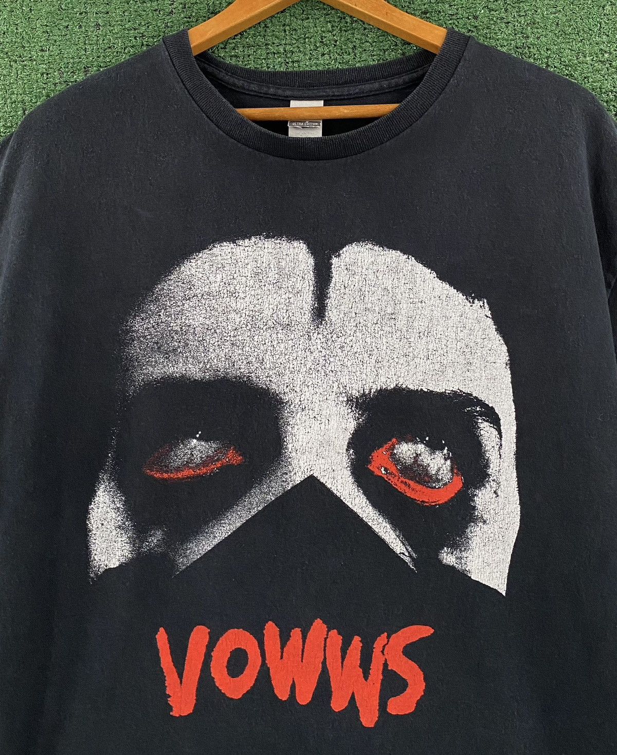 Gildan Rare Vowws 2022 Tour Band Double Sided T-shirt Mens Medium Size US M / EU 48-50 / 2 - 2 Thumbnail