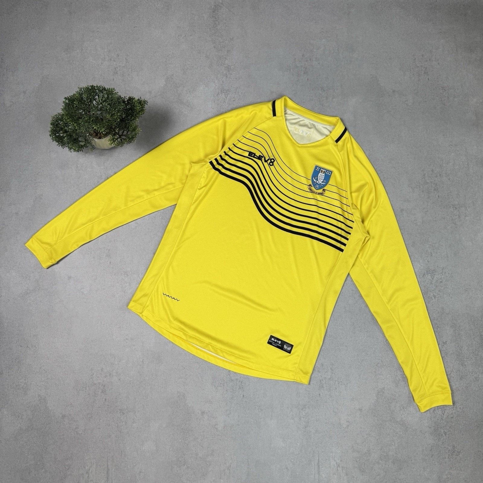 Vintage GOALKEEPER SHEFFIELD WEDNESDAY 2019/2020 JERSEY SIZE XL Size US XL / EU 56 / 4 - 1 Thumbnail