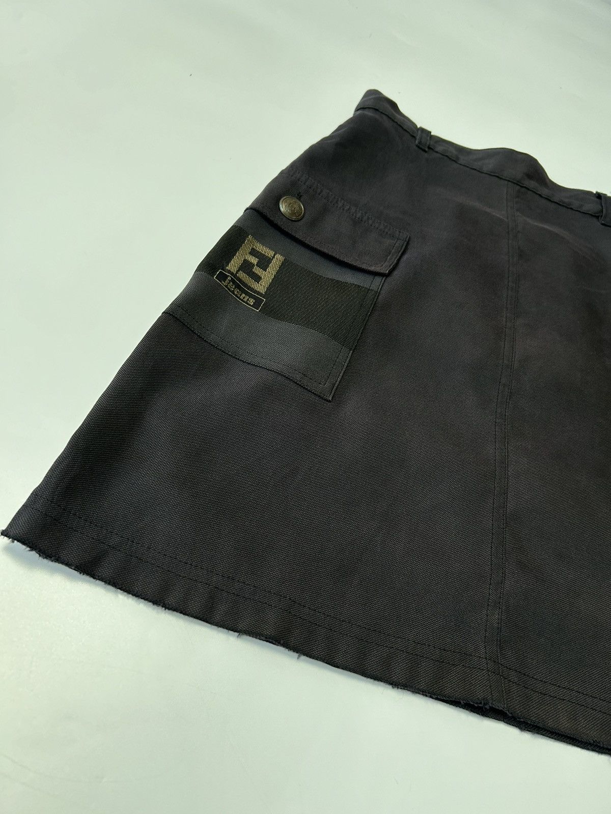 Fendi FENDI MINI SKIRT Size 27" / US 4 / IT 40 - 2 Thumbnail