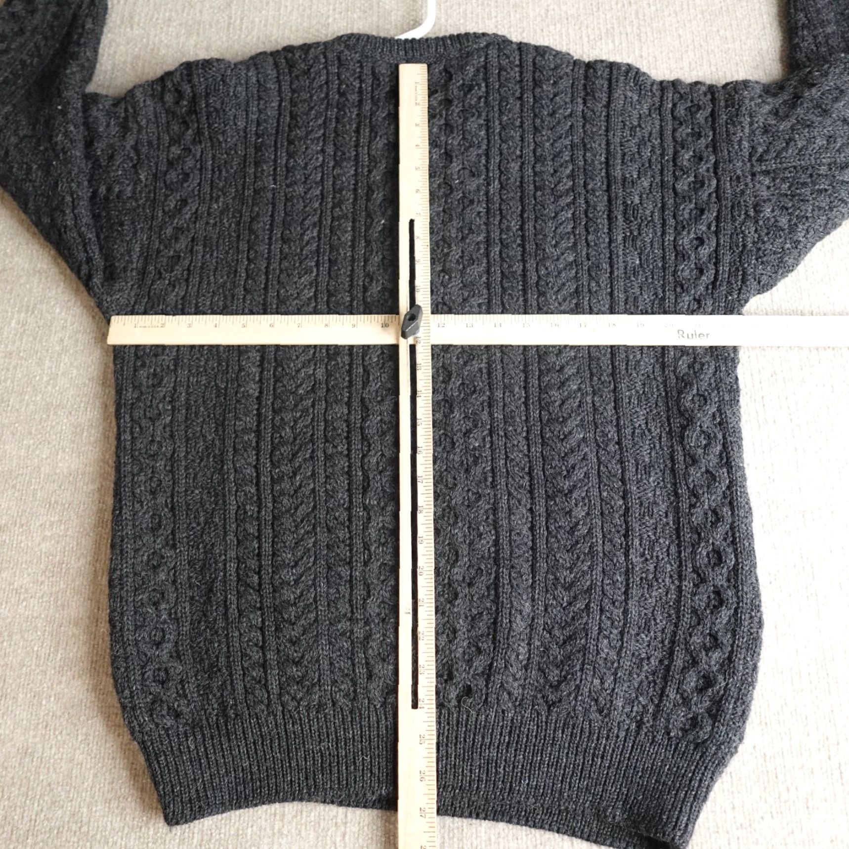 Vintage Glencree Sweater L Gray Charcoal Wool Knit Crew Neck Fisherman Cable Heavyweight Pullover Mens Size US L / EU 52-54 / 3 - 4 Thumbnail