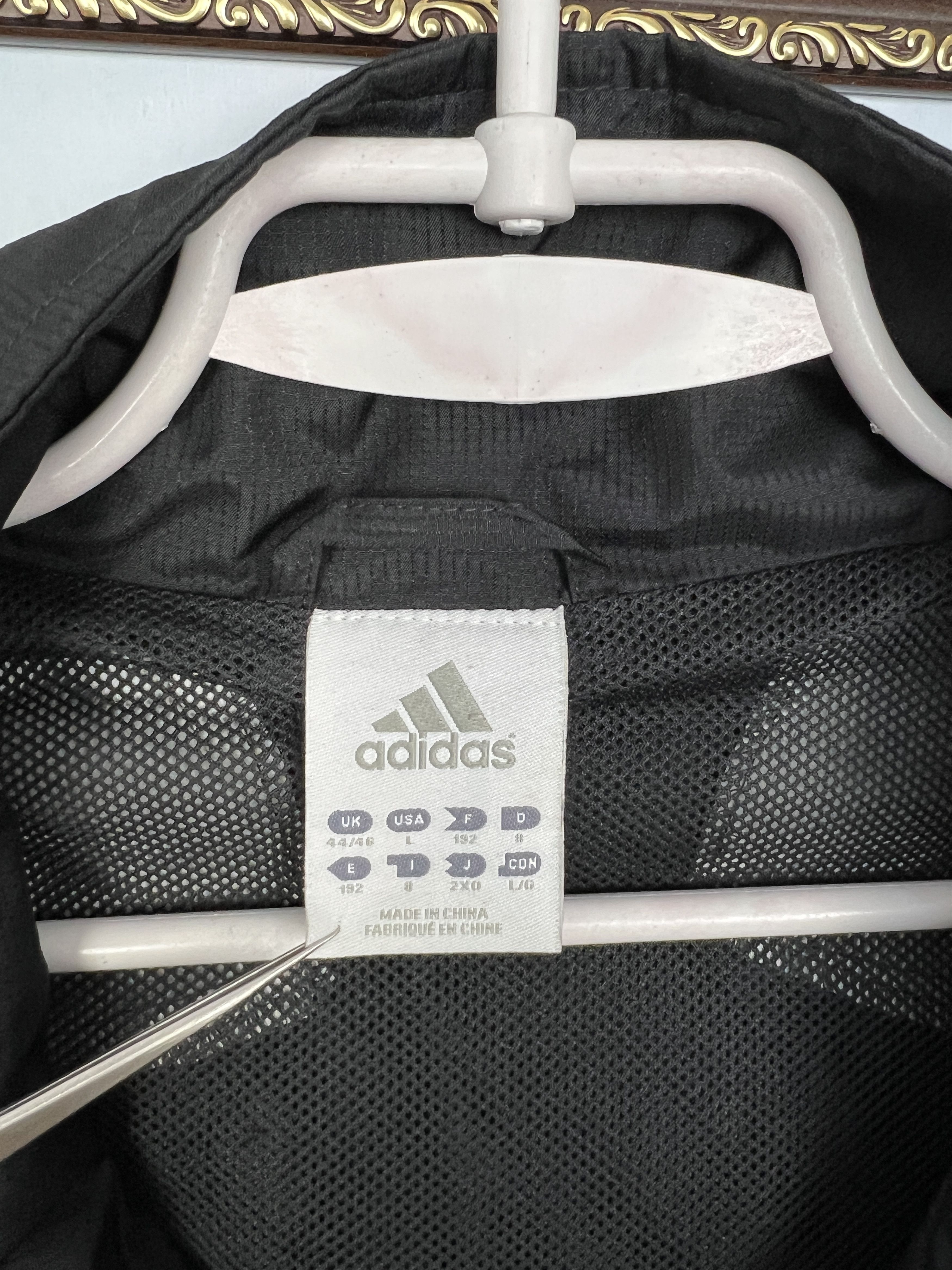Adidas Vintage Adidas Liverpool Football Jacket Soccer Windbreaker Size US XL / EU 56 / 4 - 12 Thumbnail