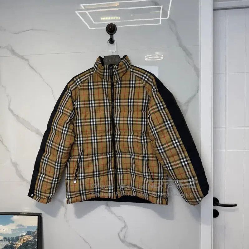 Burberry Burberry Black Short Padded Down Jacket. Size US L / EU 52-54 / 3 - 4 Thumbnail