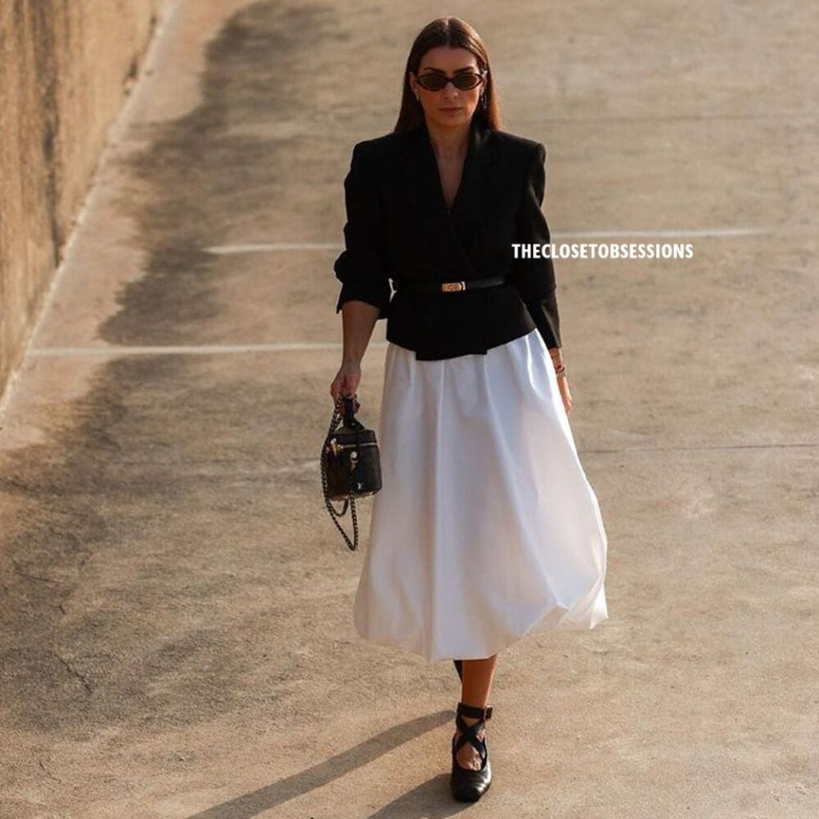 Zara ZARA BLOGGER FAVE!!! Balloon Hem Midi Skirt (L) Size 30" / US 8 / IT 44 - 4 Thumbnail
