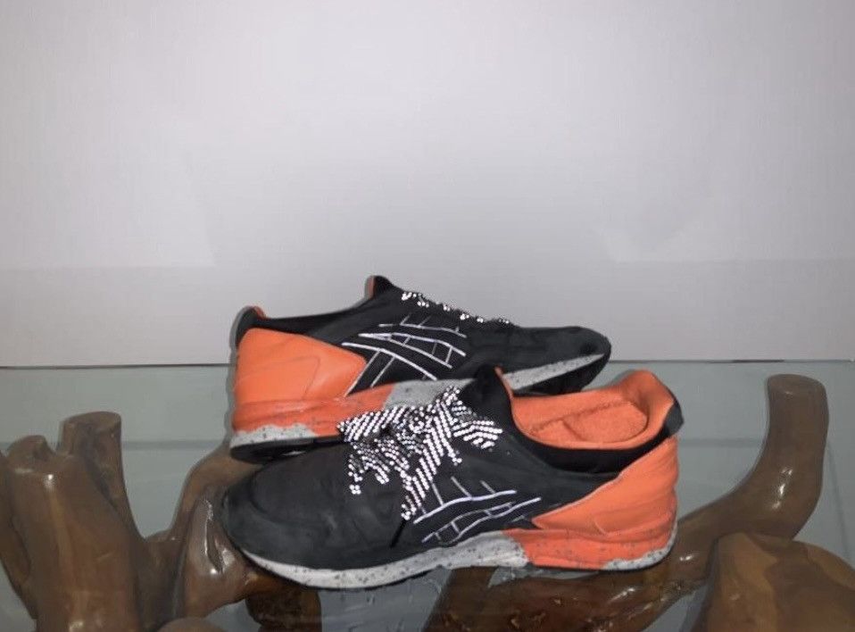 Asics Asics x Undftd Gel Lyte V ‘False Flag’ Size US 10 / EU 43 - 3 Thumbnail
