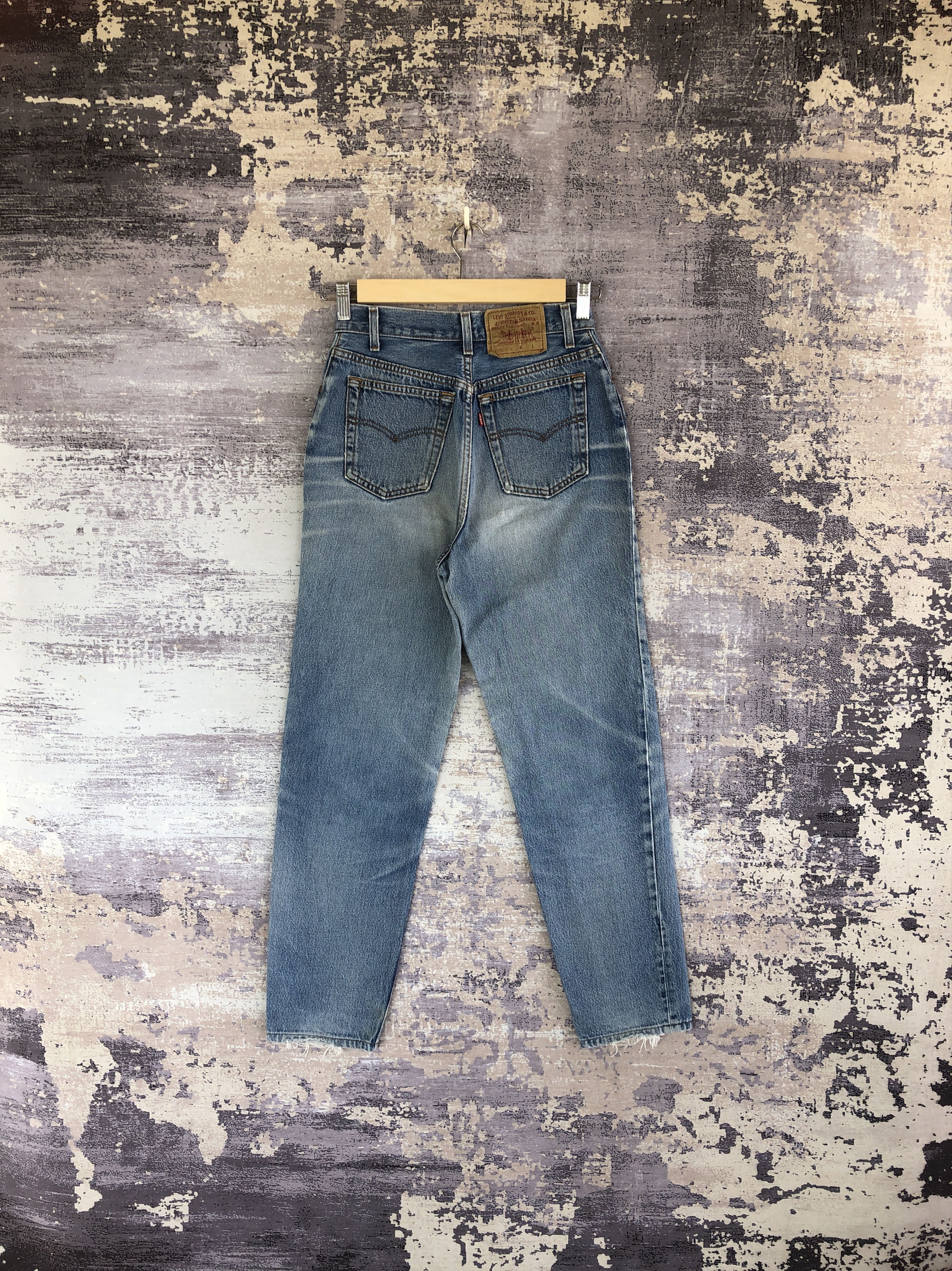Levi's Vintage 90s Levis 501 Distressed Levi's Faded Denim Size 26" / US 2 / IT 38 - 2 Thumbnail