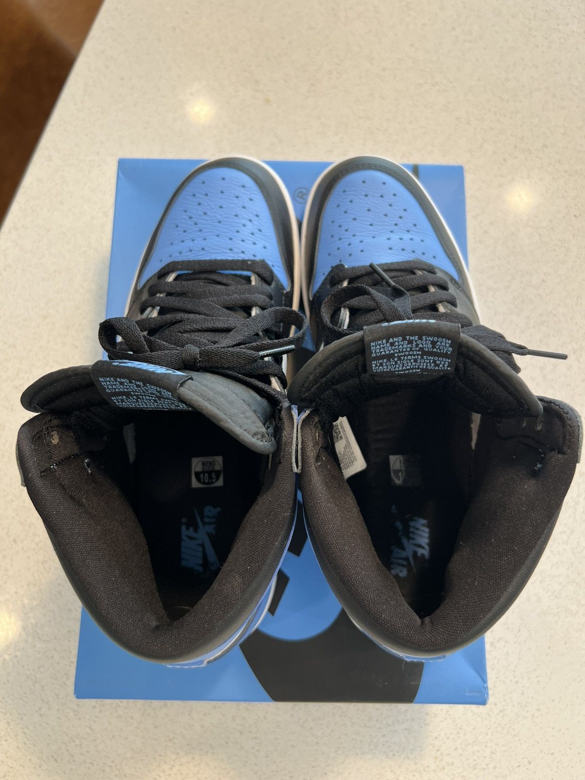 Jordan Brand Jordan 1 Retro High OG (UNC Toe) Size US 10.5 / EU 43-44 - 4 Thumbnail