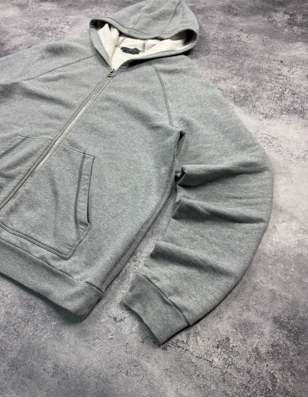 Alexander McQueen Alexander McQueen Grey Zip Up Hoodie Big Logo Authentic Size US XL / EU 56 / 4 - 4 Thumbnail