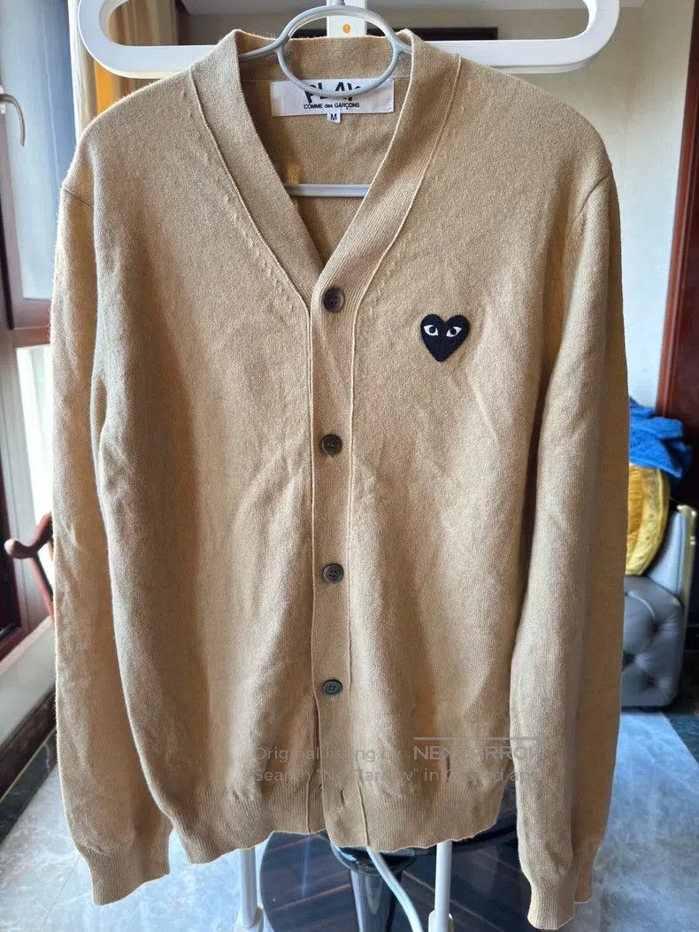 Comme des Garcons Comme Des Garcons V-Neck Knit Cardigan Size M / US 6-8 / IT 42-44 - 1 Thumbnail