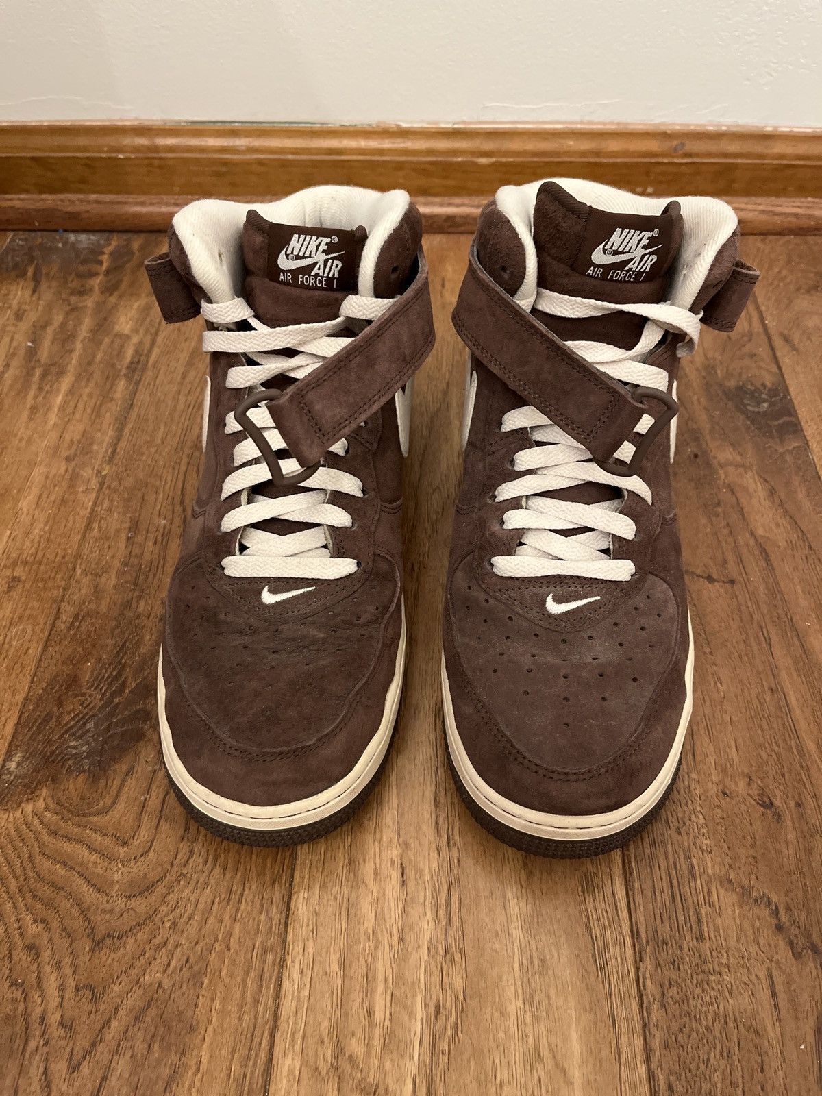 Nike Nike Air Force 1 High Chocolate Brown Size US 10 / EU 43 - 3 Thumbnail