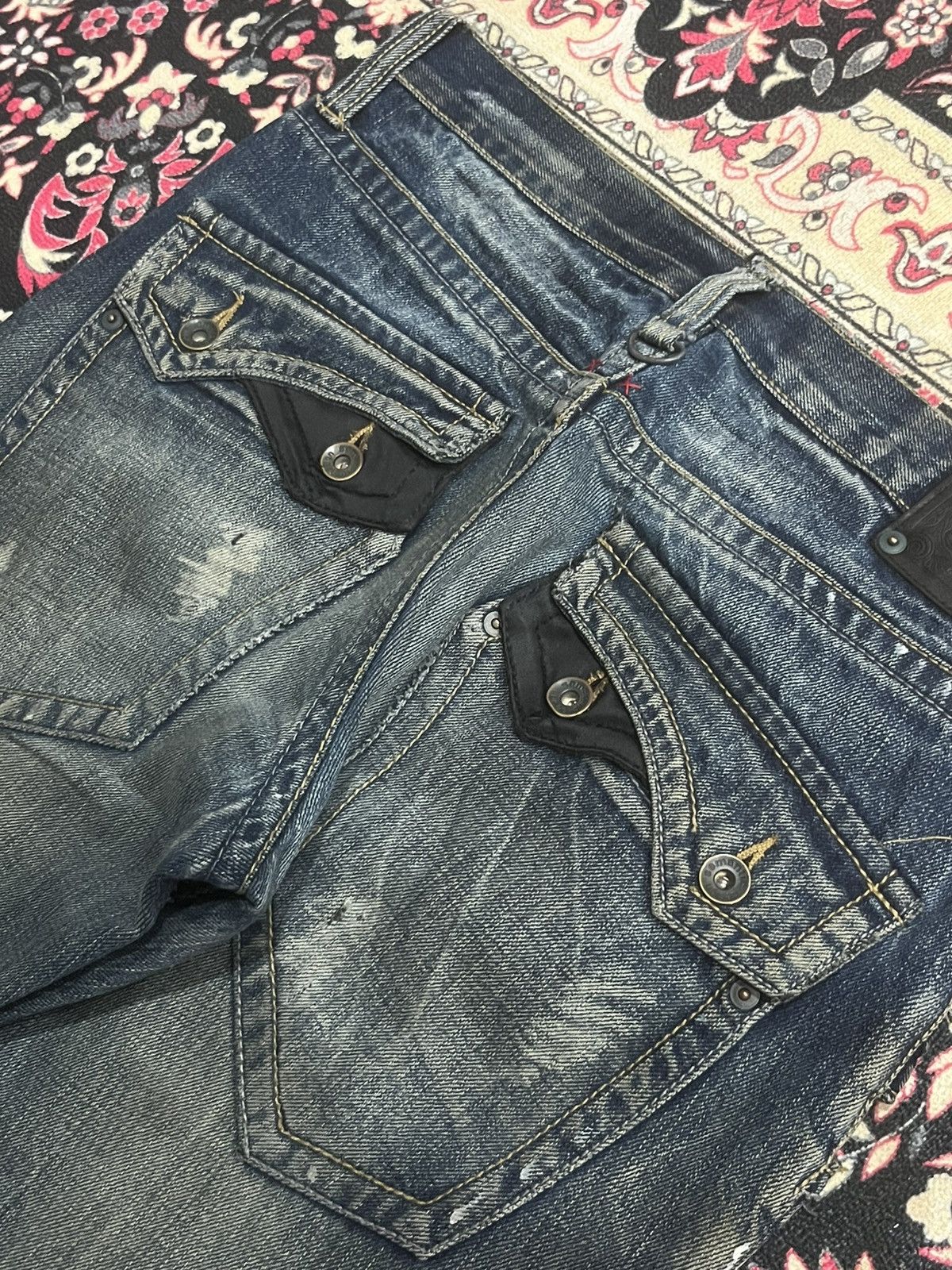 semanticdesign Vintage Semantic Design Chain Zipper Distressed Flare Jeans Size US 32 / EU 48 - 10 Thumbnail