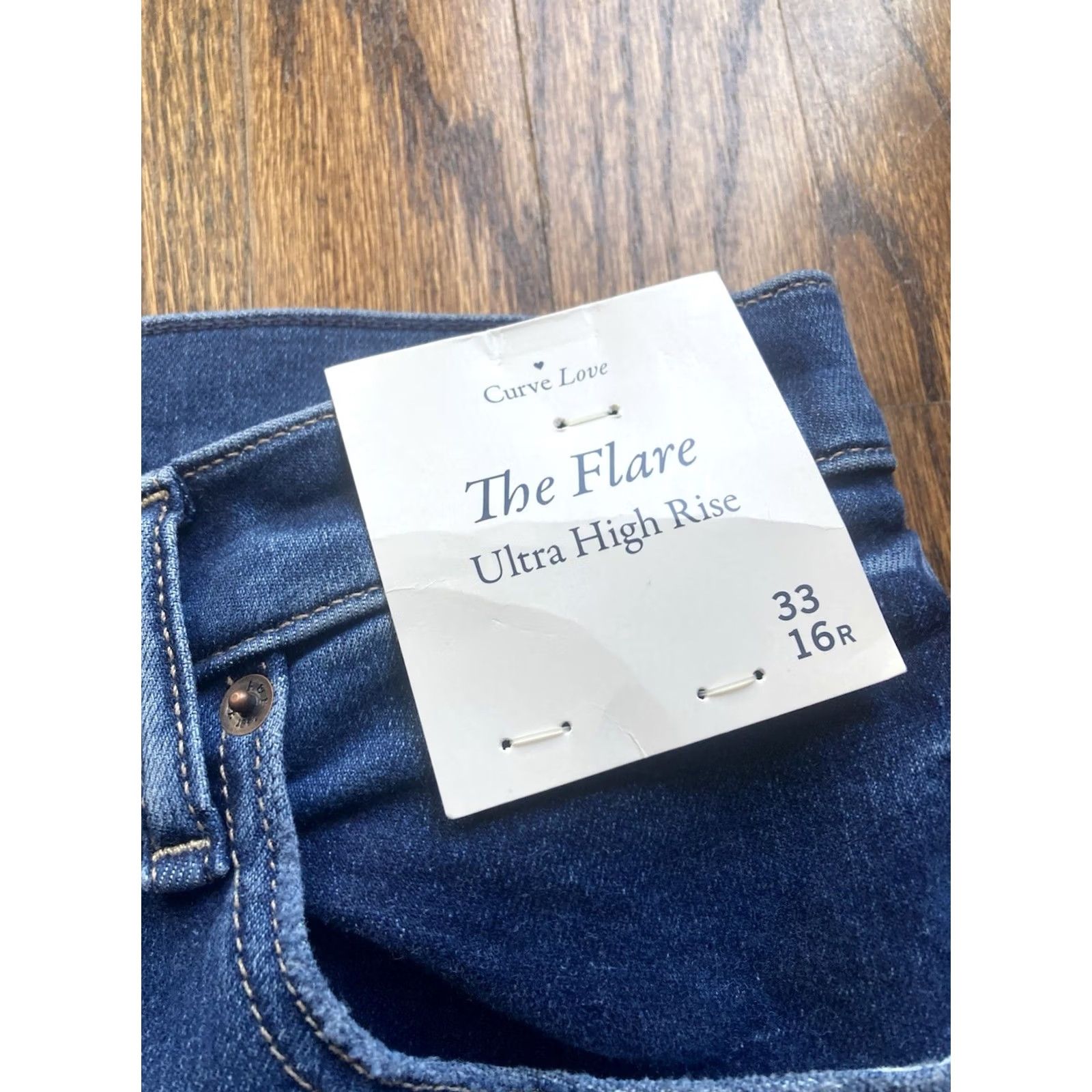 Abercrombie & Fitch Abercrombie & Fitch Jeans Womens 33 16R The Flare Ultra High Rise Curve Love NWT Blue Flared Pants Womens Size 24" / US 00 / IT 34 - 6 Thumbnail