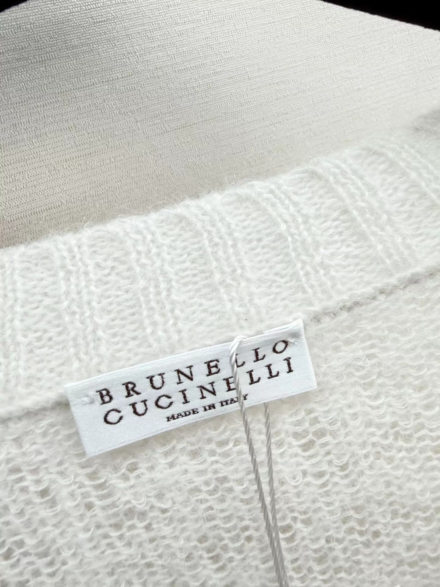 Brunello Cucinelli BC Open Knit Sweater M - Worn Once, Like New, Authentic Size M / US 6-8 / IT 42-44 - 2 Thumbnail