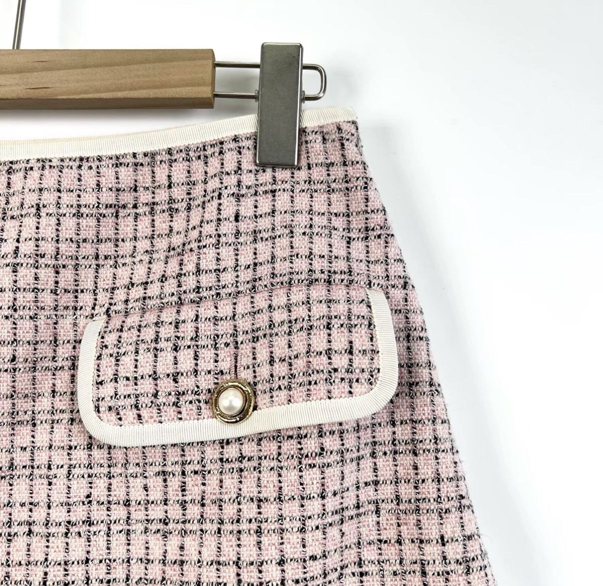 Miu Miu Miu Miu Snow Pink Mid-rise Elastic Waist A-line Skirt K12 Size 27" / US 4 / IT 40 - 4 Thumbnail