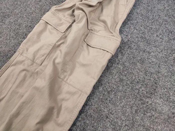 Japanese Brand Vintage Japanese Casual Beige Baggy Cargo Pants Y2K Style Size US 32 / EU 48 - 4 Thumbnail