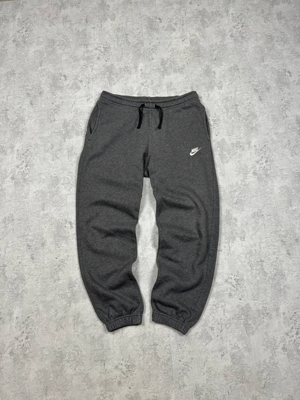 Nike Vintage Nike Gray Sweatpants Joggers Size S Size US 32 / EU 48 - 1 Thumbnail