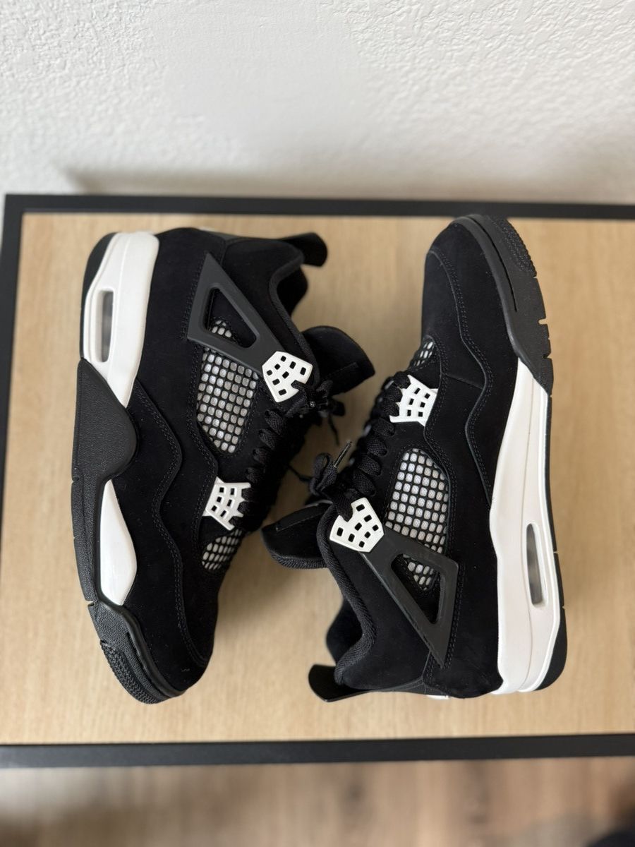 Jordan Brand Jordan 4 White Thunder 2024 Size US 9.5 / EU 42-43 - 3 Thumbnail