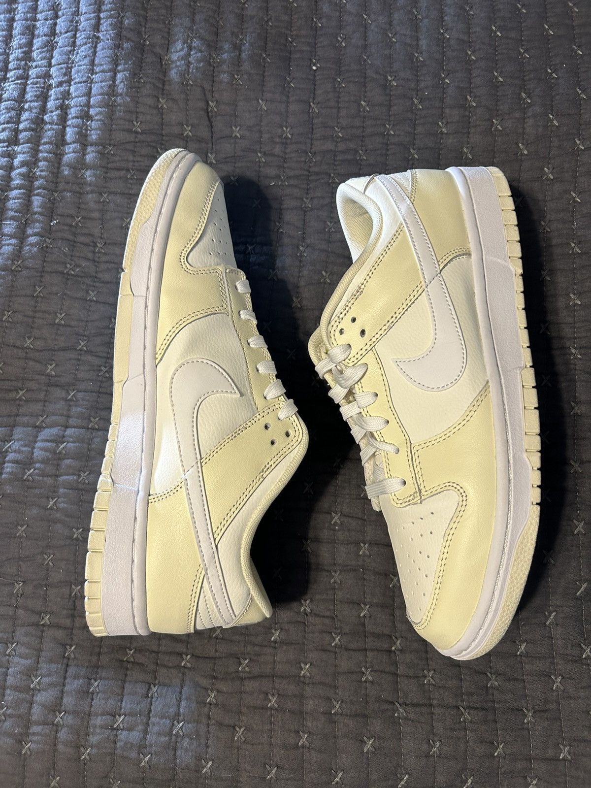 Nike Nike dunk coconut milk Size US 9 / EU 42 - 1 Thumbnail