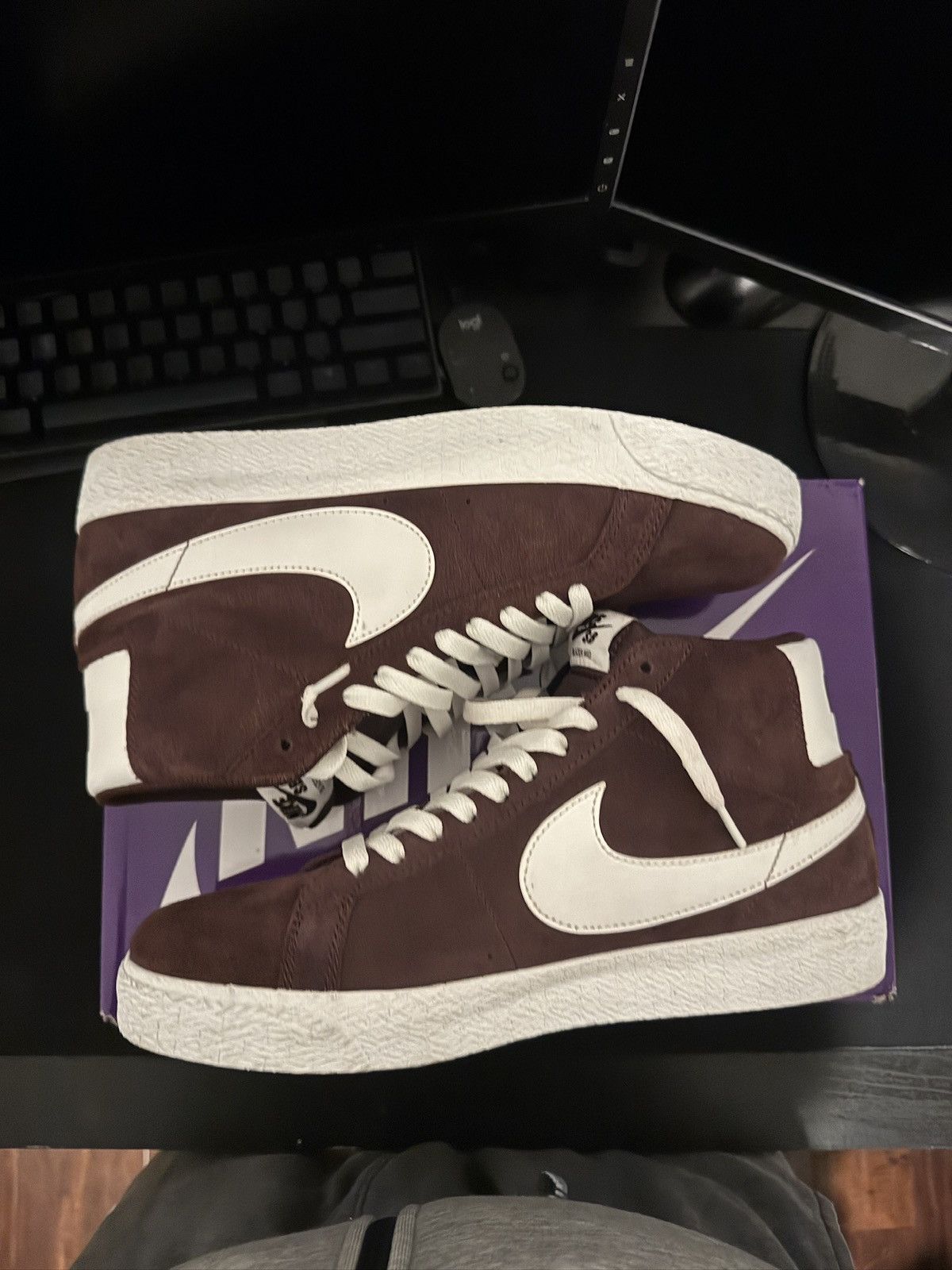 Nike Nike sb blazer mid burgundy Size US 9 / EU 42 - 3 Thumbnail