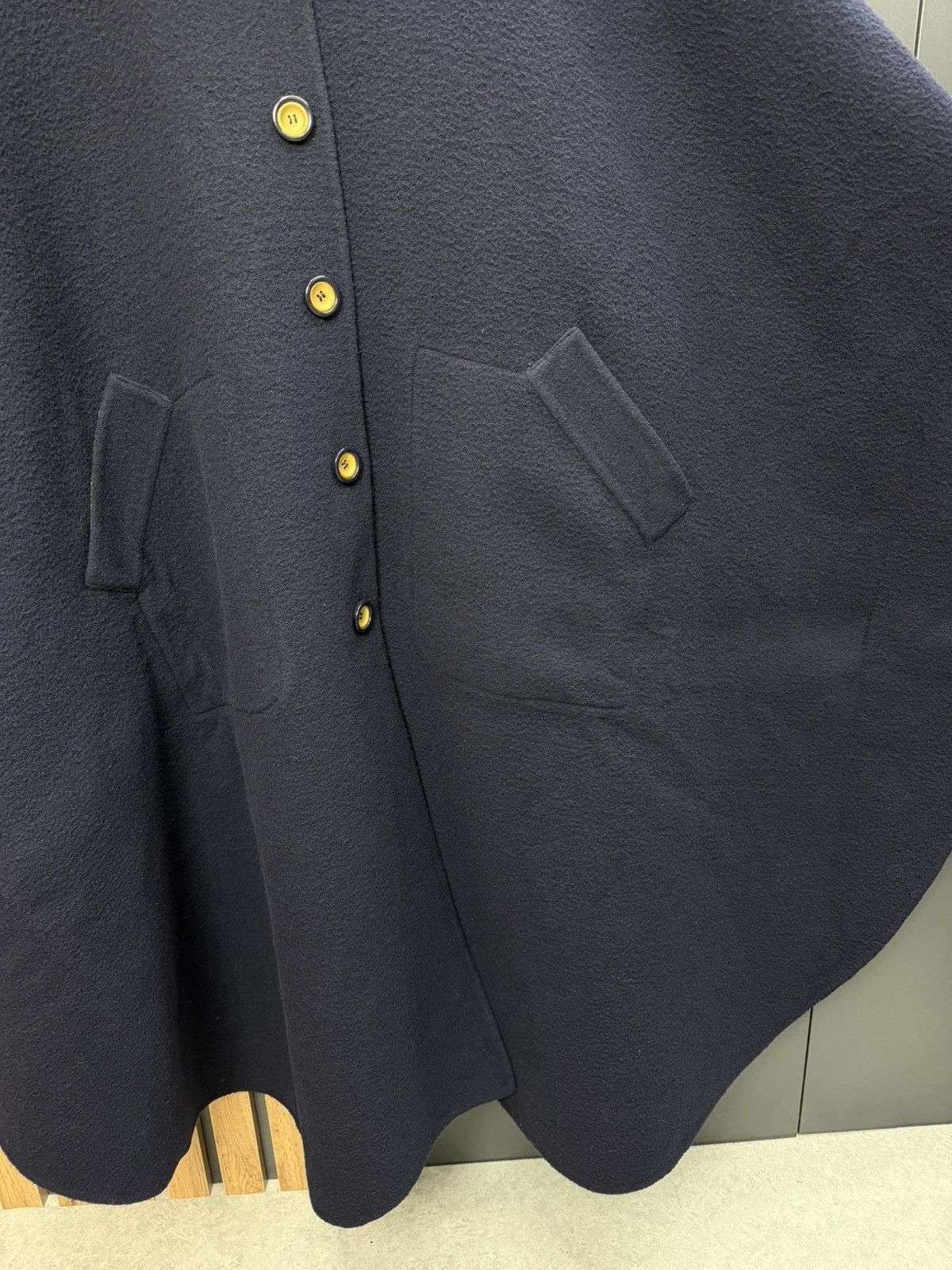 Valentino Valentino Miss V Wool Cape Coat Navy Size 42 Size M / US 6-8 / IT 42-44 - 10 Thumbnail