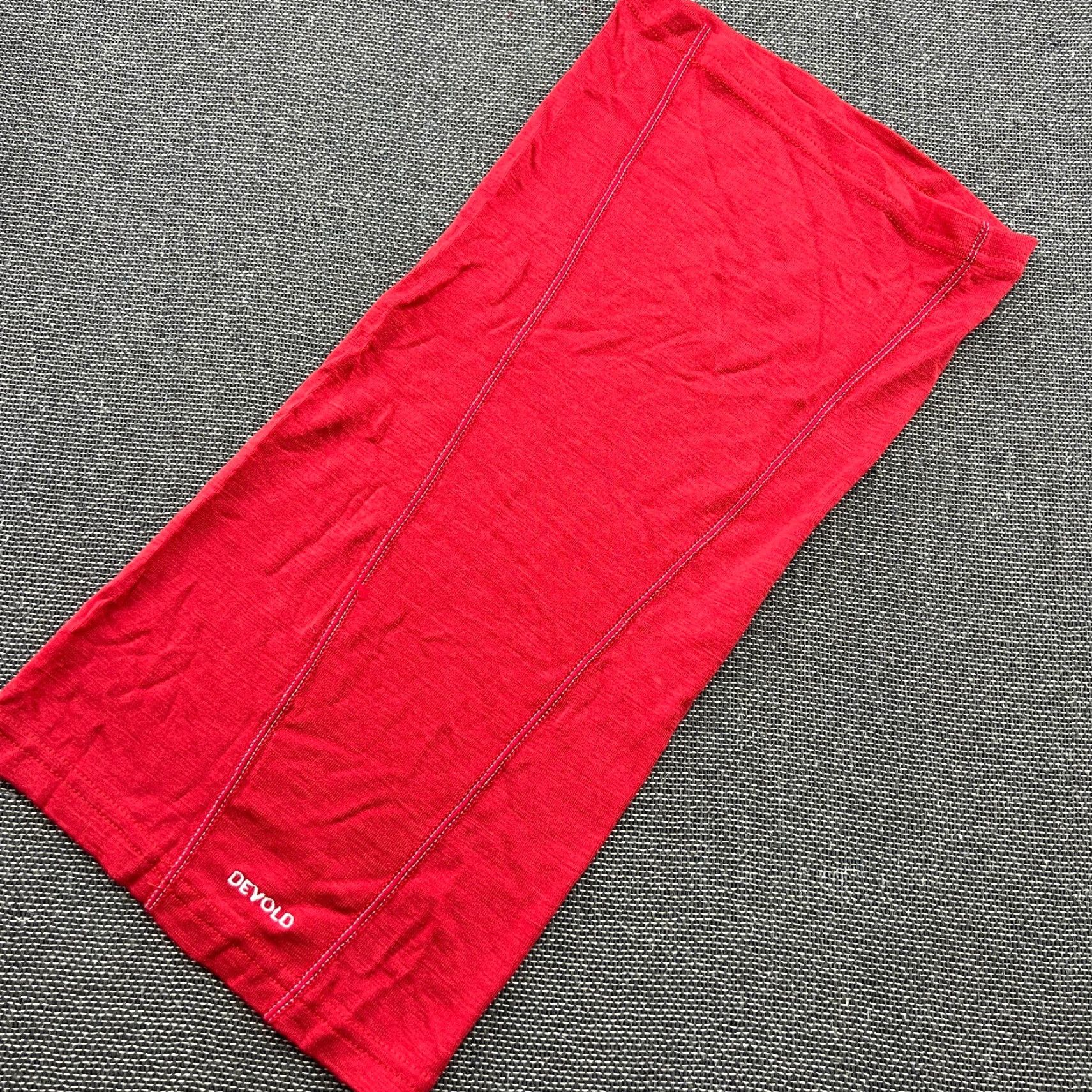 Vintage DEVOLD Multisport Neck Warmer 100% Merino Wool OS Tube Scarf Outdoor Gaiter Red Size ONE SIZE - 2 Thumbnail