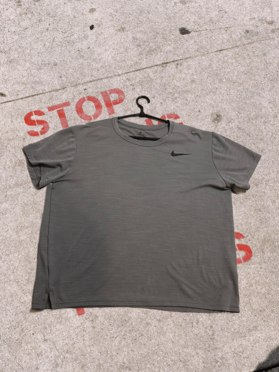 Nike Nike Running Swoosh Short Sleeve Size US XL / EU 56 / 4 - 1 Thumbnail