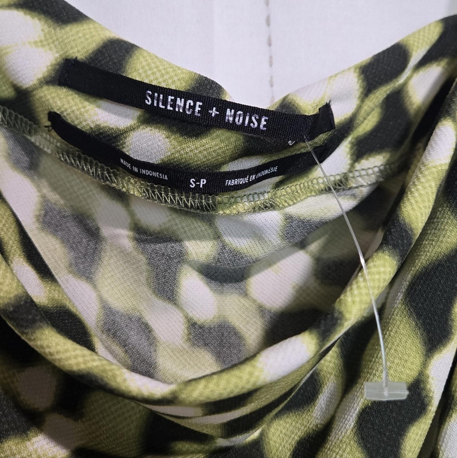 Other Silence + Noise Top Size S / US 4 / IT 40 - 2 Thumbnail