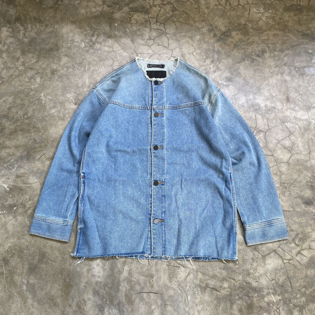 Alexander Wang 2000s Alexander Wang Riped Denim Jacket Size US L / EU 52-54 / 3 - 1 Thumbnail