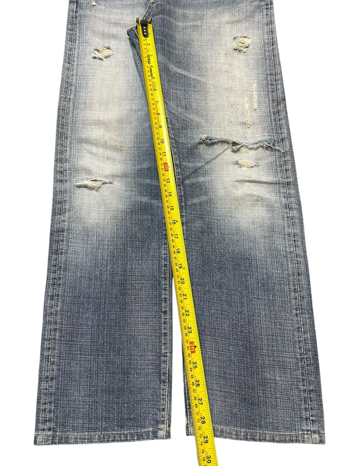 Japanese Brand Vintage Japanese Brand Faded Wash Distressed Loose Jeans Size US 32 / EU 48 - 13 Thumbnail