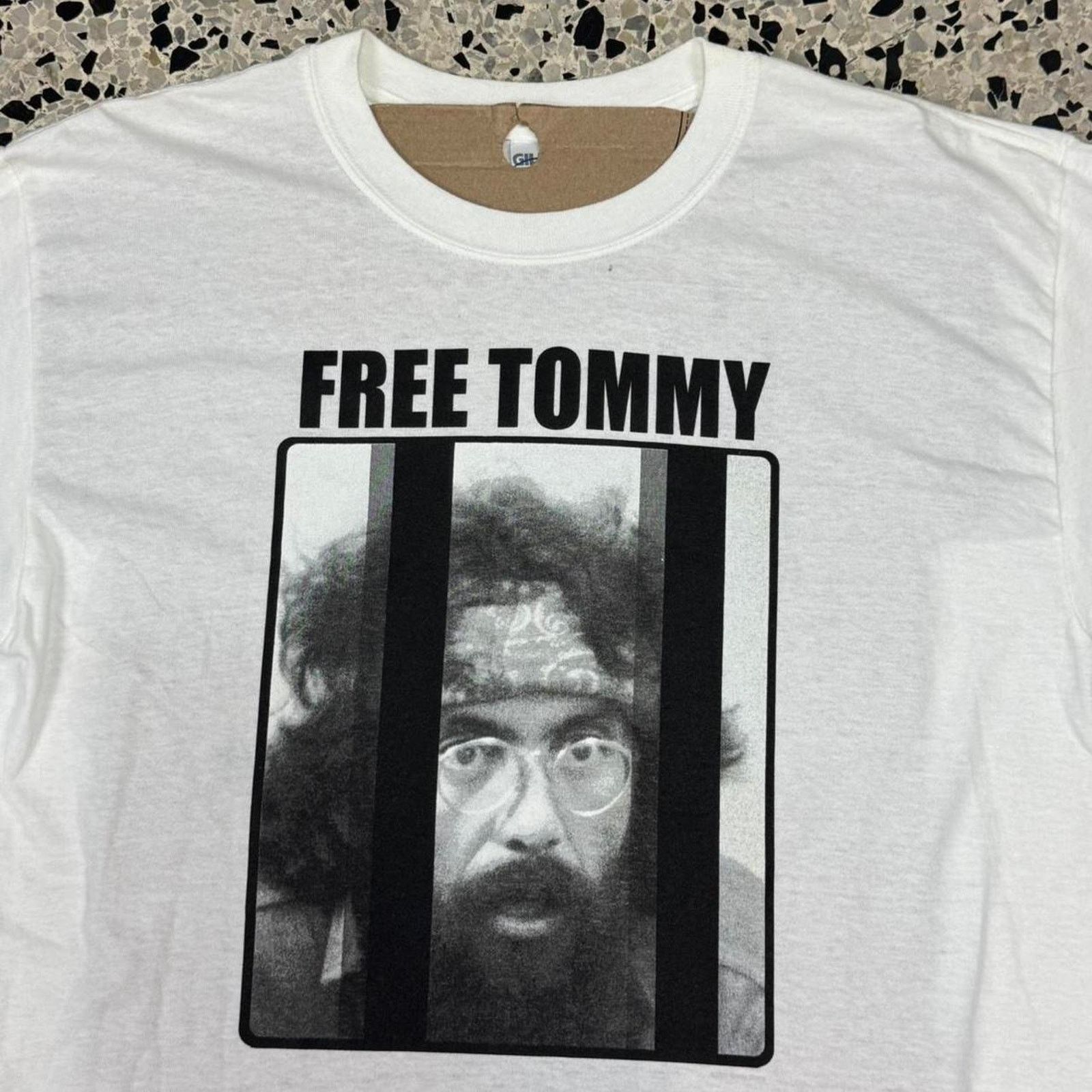 Gildan × Other × Vintage VINTAGE Y2K 2003 FREE TOMMY CHONG TEE: Size US L / EU 52-54 / 3 - 2 Thumbnail