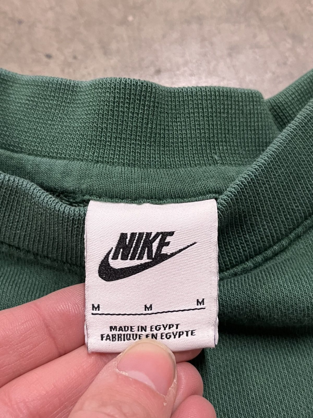 Nike × Vintage Nike earth tone green boxy fit crewneck streetwear hype Size US M / EU 48-50 / 2 - 5 Thumbnail