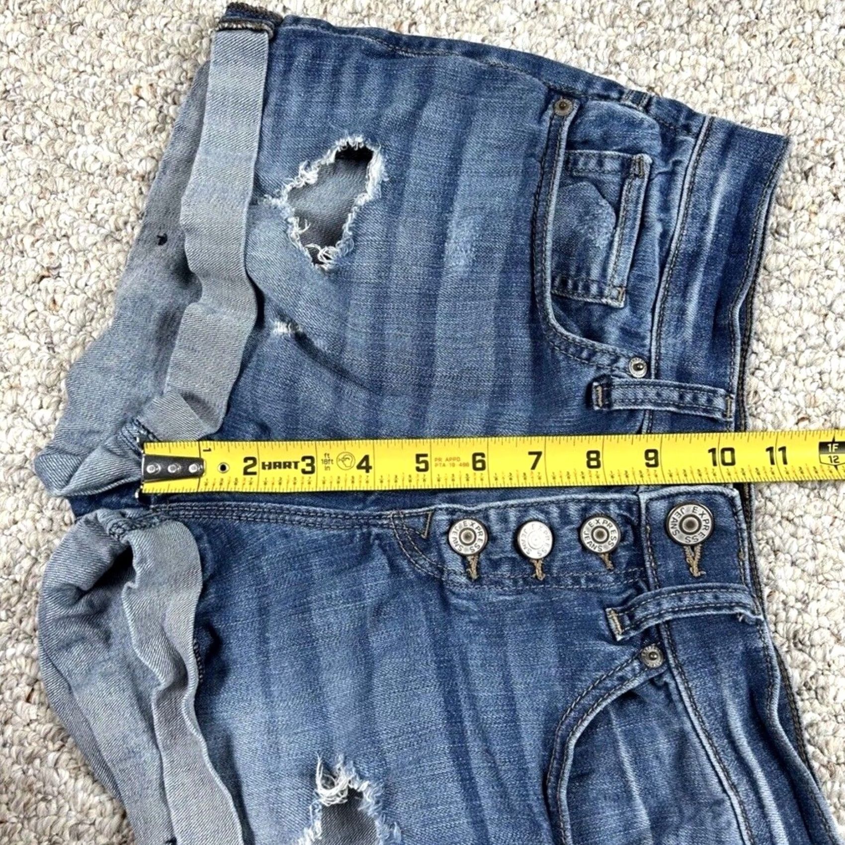 Express Express Jeans Women Shorts Size 4 Button Fly High Waist Distressed Cuffed Denim Size 27" / US 4 / IT 40 - 7 Thumbnail